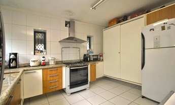 Imagem 7: Lindo Sobrado para venda tem 280 metros quadrados com 3 quartos em Jardim Petrópolis - São