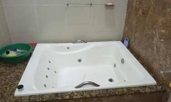 Imagem 3: Vendo casa em Itaúna. 03 quartos sendo 01 suíte com hidromassagem