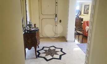 Imagem 3: Apartamento com 208m2 uteis, todo reformado, Varanda com vista de tirar o folego