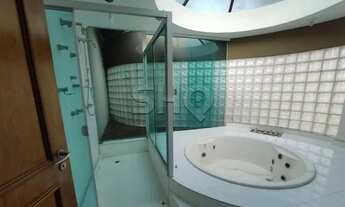 Imagem 7: Casa em Alphaville, 4 Suítes, piscina e lindo jardim