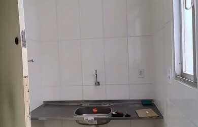 Imagem 6: Amplo quarto e sala centro