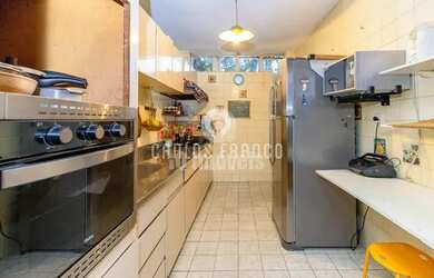 Imagem 3: Casa assobradada de 255m² com 4 dormitórios (1 suíte), 4 banheiros e 3 vagas no Brooklin