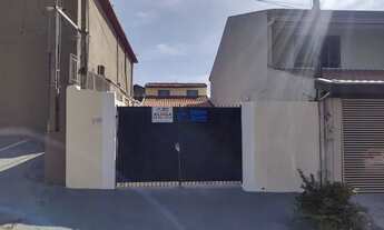 Imagem 2: CASA PARA LOCAÇÃO NO BOSQUE DOS YPÊS !! Com 01 dormitório, cozinha, banheiro social, área