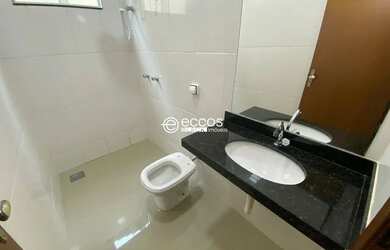 Imagem 5: Casa com 3 quartos para alugar no bairro Granada