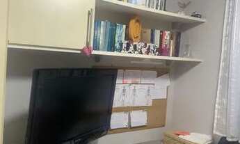 Imagem: Procuro estudante para dividir apartamento