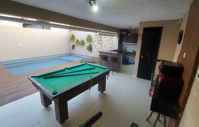 Imagem 2: Casa com Piscina - Antares
