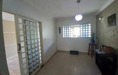 Imagem 4: OPORTUNIDADE! Sobrado de 3 quartos na QNP 30