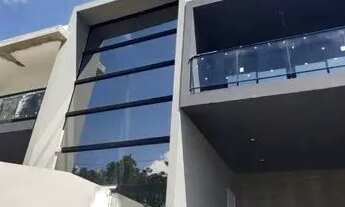 Imagem: Casa com 200m² e 4 dormitórios, Ótima