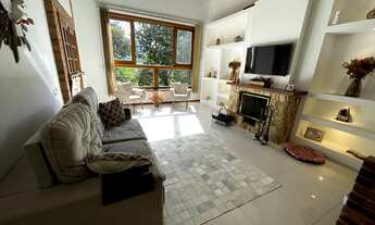 Imagem 2: Casa de condomínio com 4 quartos sendo dois suítes e 200 m² construído em Itaipava - Petró