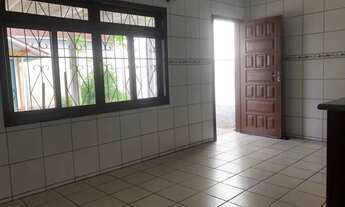 Imagem 7: Casa no Bairro Água Verde, contendo 3 dormitórios