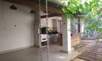 Imagem 6: 3 dormitorios sendo 2 suítes, cozinha planejada com coifa rica em armarios