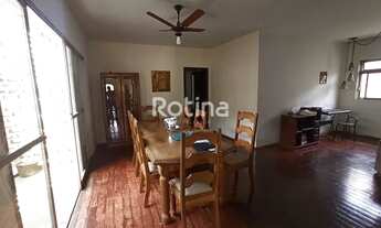 Imagem 6: Casa para aluguel, 4 quartos, 2 suítes, 2 vagas, Umuarama - Uberlândia/MG