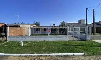 Imagem: Casa com 3 dormitórios na praia de Quintão