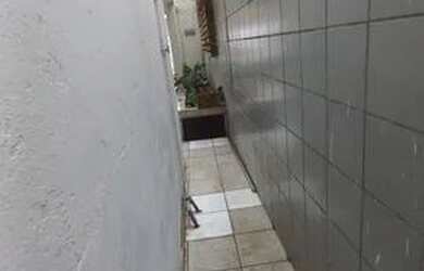 Imagem 2: Casa para aluguel tem 180 metros quadrados com 4 quartos em Cidade da Esperança - Natal