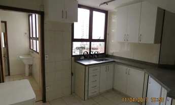 Imagem 4: Locação - Apartamento - Todo em granito e madeira, 4 quartos todos com armários embutidos