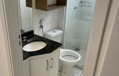 Imagem 4: Apto 2 quartos c armários, 2 banhos, sacada, prédio c elevador e salão de festas