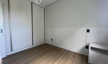 Imagem 4: Venda de Casa com 335 M² com 4 quartos no Alphaville - Linear e Vista Privilegiada da Lago