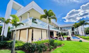 Imagem 3: Casa de condomínio para venda possui 870 metros quadrados com 5 quartos