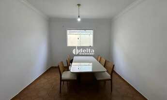 Imagem 4: Casa residencial com 5 quartos sendo 2 suíte disponível para locação e venda no bairro Bra