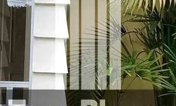 Imagem 4: Locação e Venda - Sobrado Triplex com 4 suítes, 3 vagas de garagem, Área gourmet, Piscina