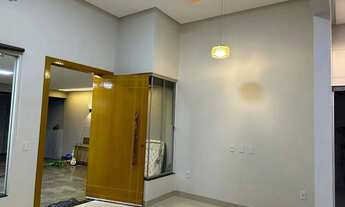 Imagem 6: Casa Moderna com 3 Quartos, Suíte e Área Gourmet - Climatizada e Segura!