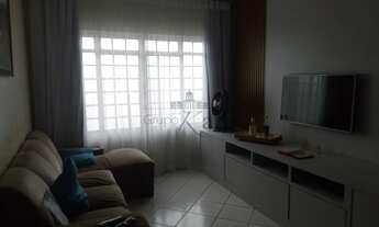 Imagem 3: Casa Sobrado - Jacareí - Parque Santo Antônio - 3 Dormitórios - 263m² - Aceita Permuta