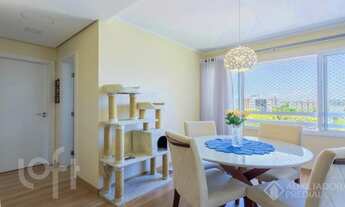 Imagem 3: Apartamento à venda em Petrópolis com 64 m², 2 quartos, 1 vaga