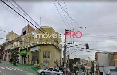 Imagem 6: Prédio comercial de esquina com renda