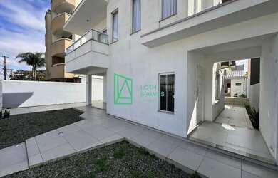 Imagem 2: Casa à venda no Centro de NAVEGANTES - SC a apenas 200 metros da praia