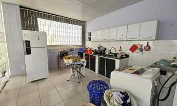 Imagem 3: Casa Térrea com 3 Qts (1 Suíte) no Adrianópolis/ Piscina com Cascata/ 3 Vagas