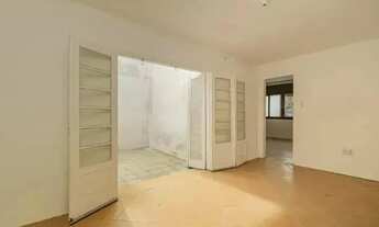 Imagem 7: Excelente Oportunidade para Locação Residencial ou Comercial Casa Central com Ótima Local