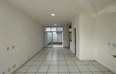 Imagem 4: Casa em condomínio para alugar no Parque Taquaral com 3 dormitórios e garagem coberta