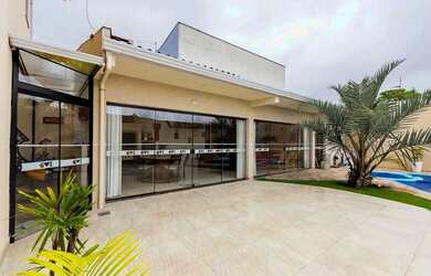 Imagem: CASA NO BAIRRO PINHEIRINHO COM PISCINA