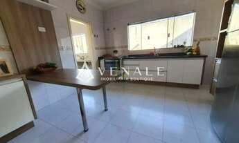 Imagem 3: Casa à venda em Maringá, Vila Marumby, com 3 suítes, com 220 m²