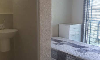 Imagem: Kitnet e Quarto individual mobiliada em