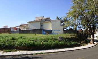 Imagem: Terreno grande e plano no Caminhos de San