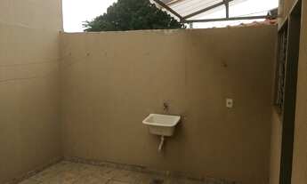 Imagem 5: Aluga-se casa 02 dormitórios no bairro Amoras 1 em Engenhario Shimith