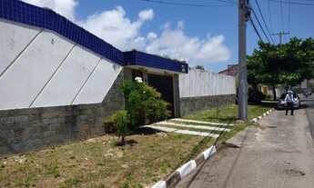 Imagem 2: Terreno a venda em Vilas do Atlântico, 600m² com frente para 2 ruas, murado, regular