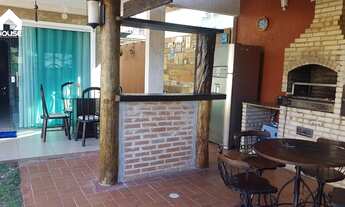 Imagem 2: Casa Duplex à venda em Itapebussu. São 5 quartos sendo 3 suítes. Área de lazer com piscina