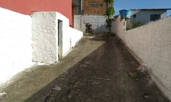 Imagem 5: Casa com 03 Dormitórios, Churrasqueira & Garagem para 02 Carros em Forquilhas