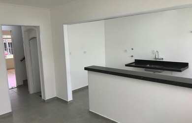 Imagem 3: Sobrado para venda possui 180 metros quadrados com 4 quartos