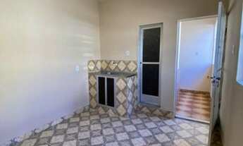 Imagem 4: Casa no centro de Queimados