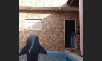 Imagem: Casa com piscina