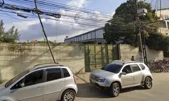 Imagem 2: Terreno com escritório