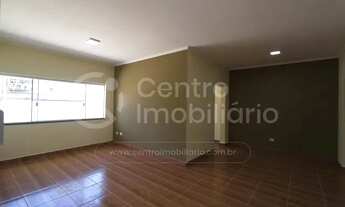 Imagem 5: CASA à venda com 2 quartos em Peruíbe, no bairro Centro