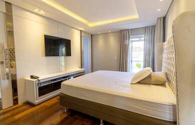 Imagem 2: SOBRADO com 2 dormitórios à venda com 235m² por R$ 1.300.000,00 no bairro Barreirinha - CU