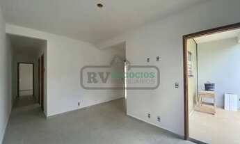 Imagem 3: )(- OPORTUNIDADE CASA LINEAR COM 2 QUARTOS E ÁREA EXTERNA EM JARDIM DOS ALFINEIROS