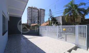 Imagem 3: CASA à venda com 2 quartos em Peruíbe, no bairro Centro