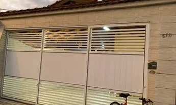 Imagem: Casa com piscina para temporada praia grande