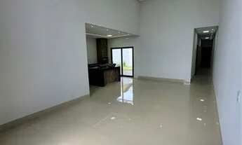 Imagem 7: Casa sozinha no lote com 169m² de construção, 3 quartos sendo 1 suíte com closet, piscina